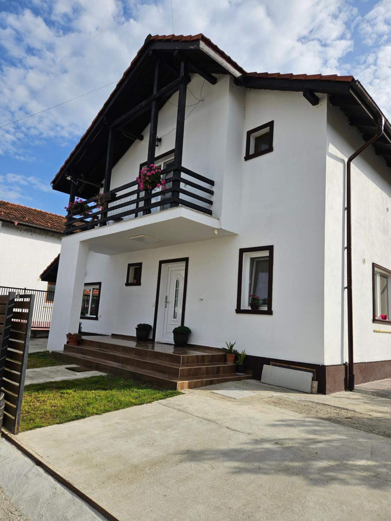Casa Gabrielle Villa Călimăneşti Exteriör bild
